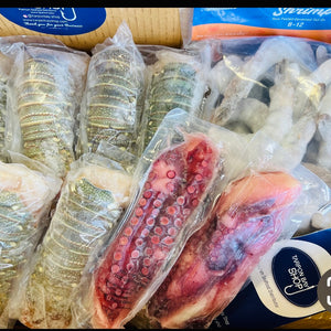 Caja de mariscos fuera de la parrilla